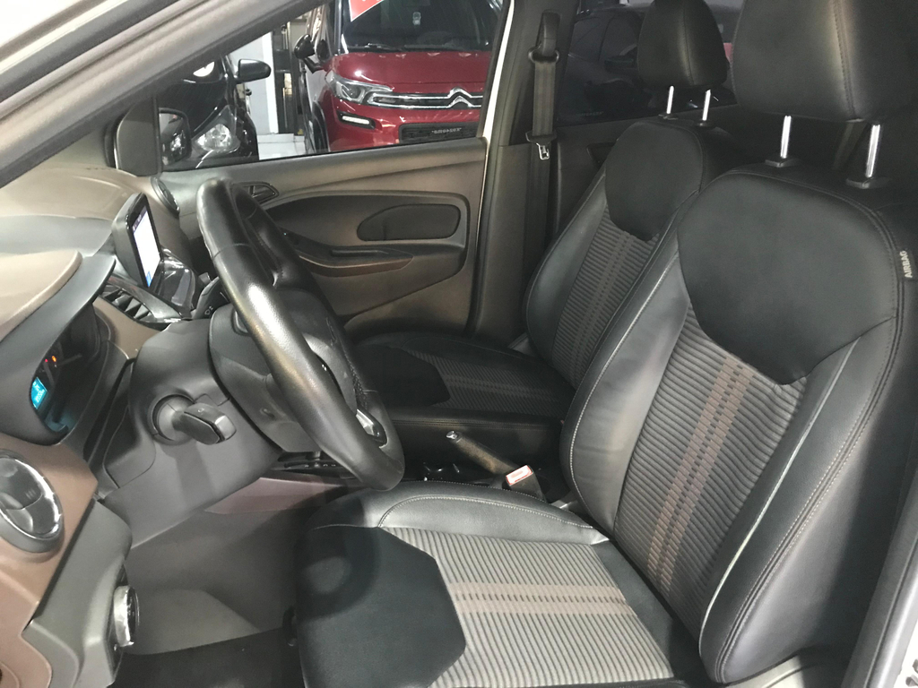 Ford Ka Branco