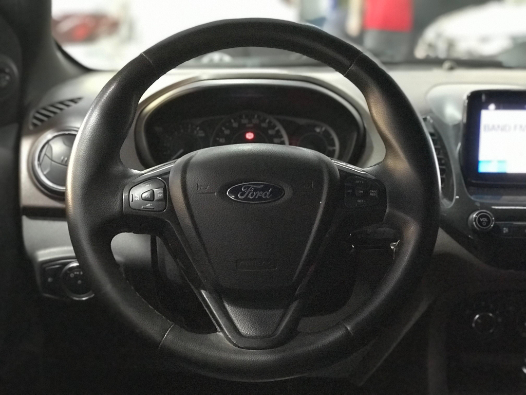 Ford Ka Branco
