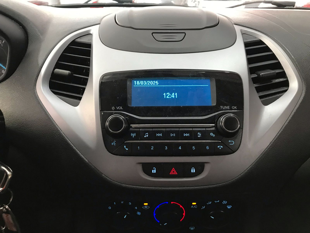 Ford Ka Sedan Branco