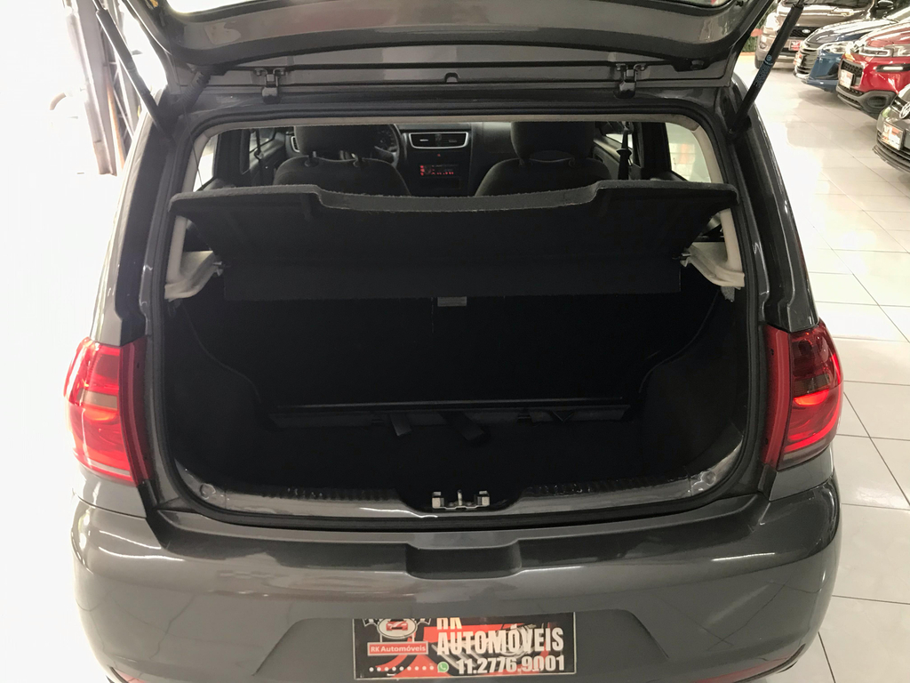 Volkswagen Fox Cinza