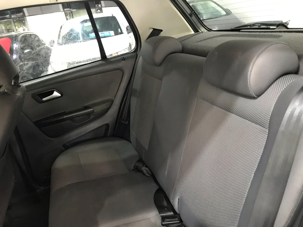 Volkswagen Fox Cinza
