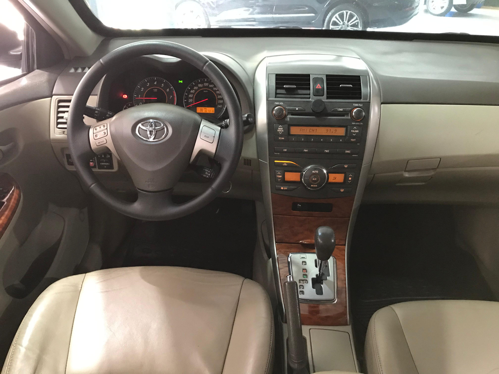 Toyota Corolla Preto