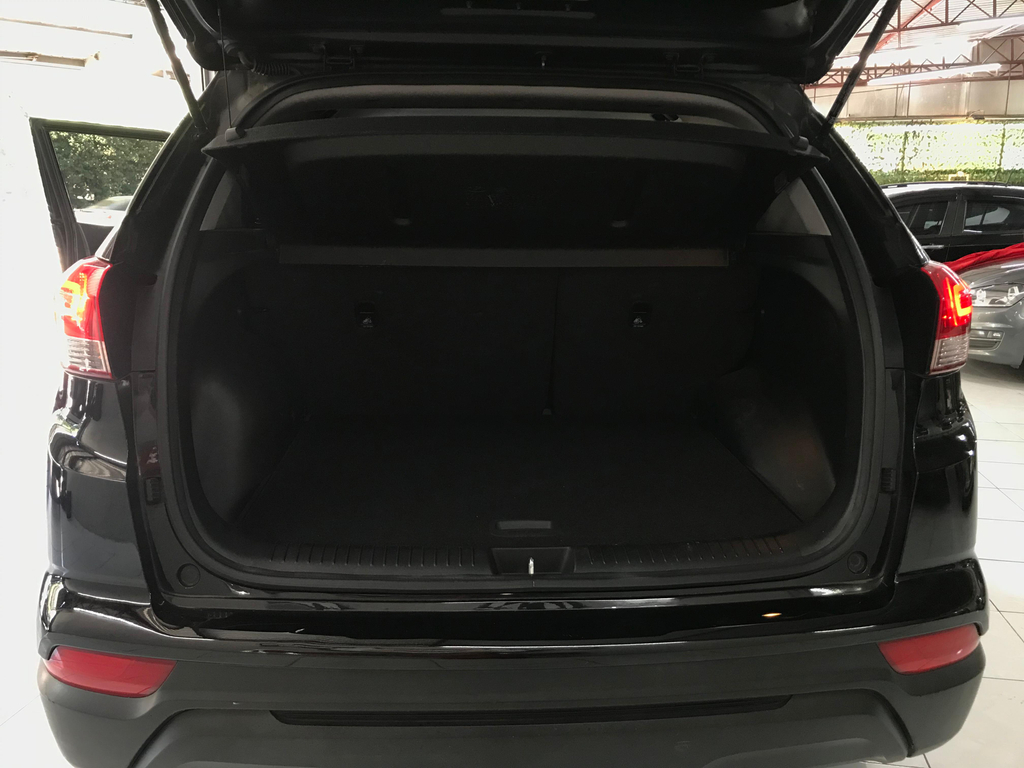 Hyundai Creta Preto