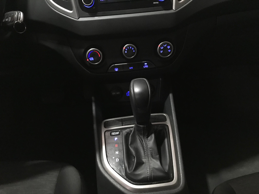 Hyundai Creta Preto