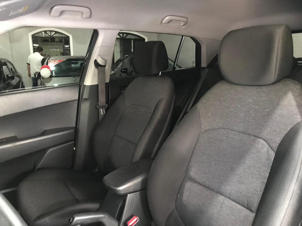 Hyundai Creta Preto