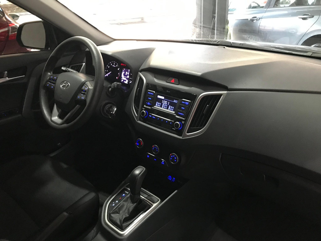 Hyundai Creta Preto
