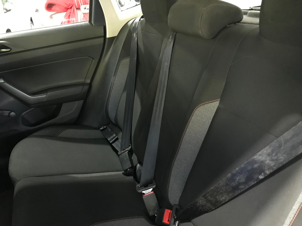 Volkswagen Polo Cinza