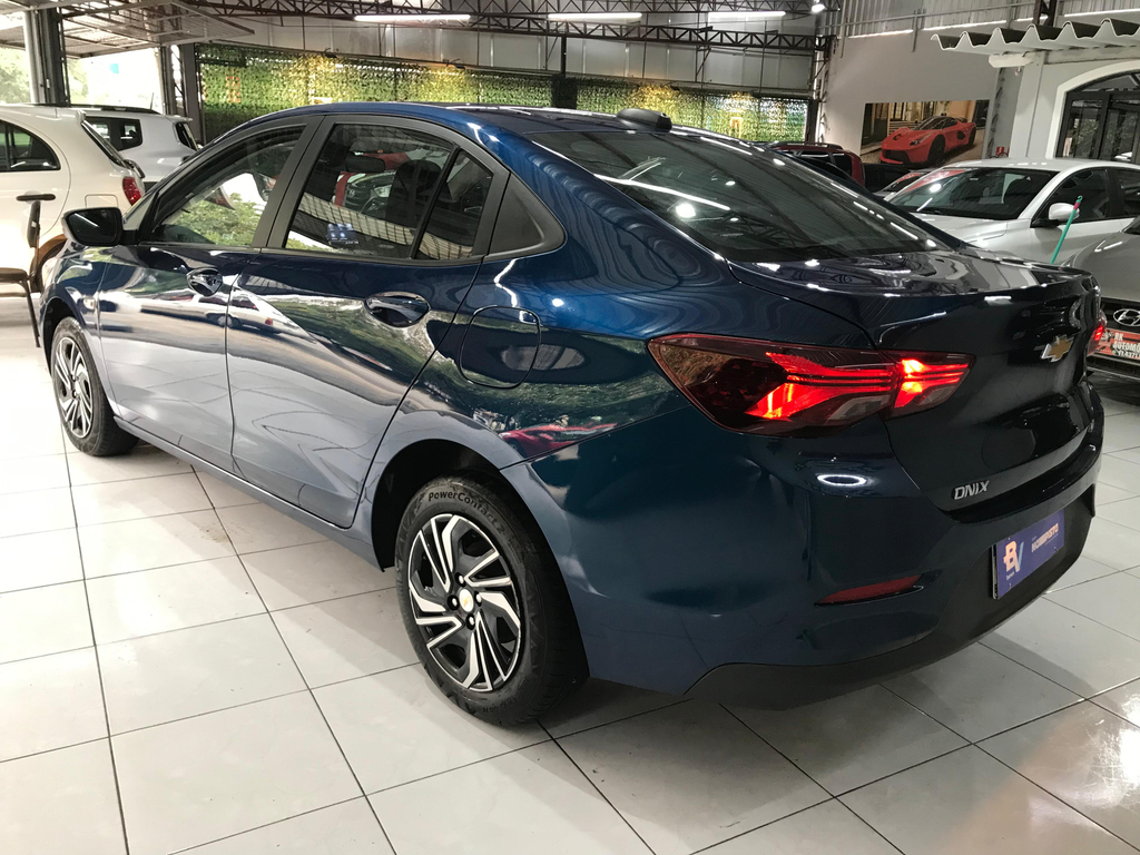 Chevrolet Onix Sedan Azul