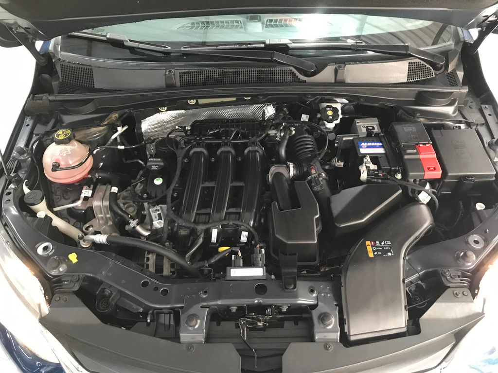 Chevrolet Onix Sedan Azul
