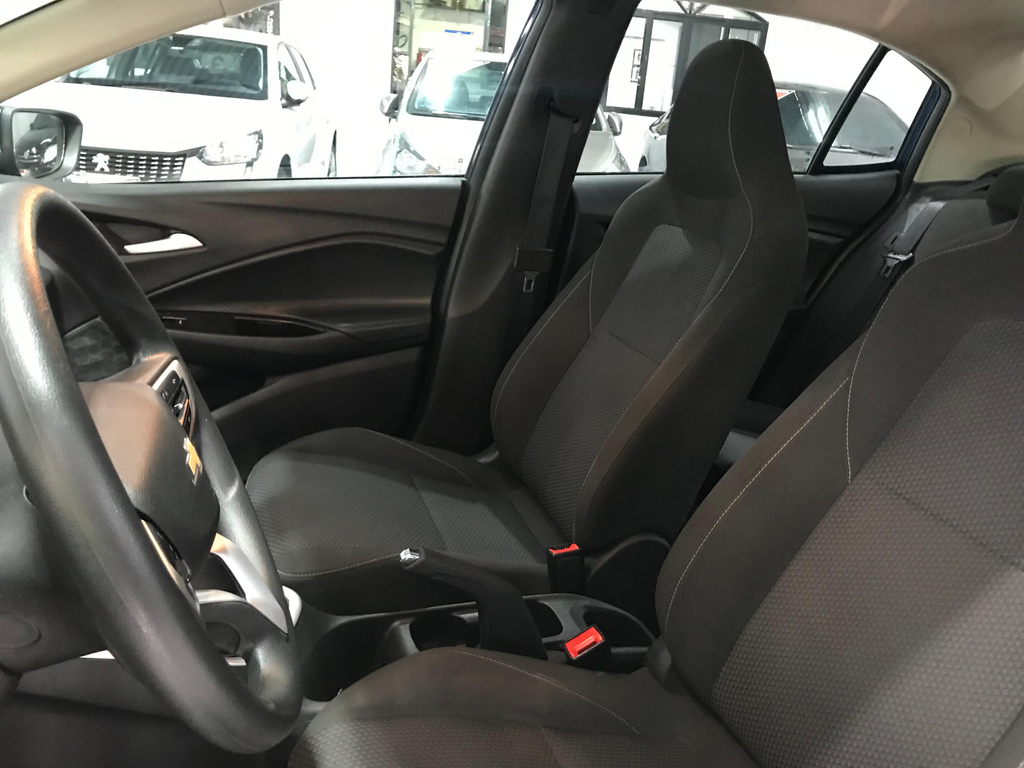 Chevrolet Onix Sedan Azul