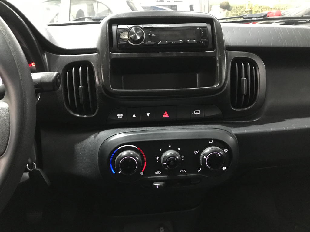 Fiat Mobi Cinza