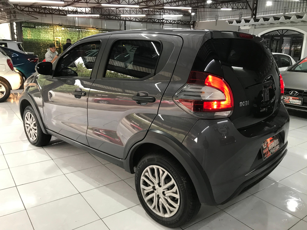 Fiat Mobi Cinza