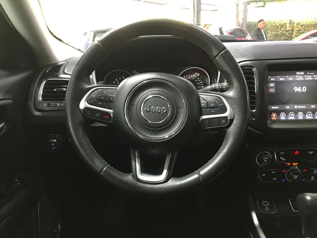 Jeep Compass Preto