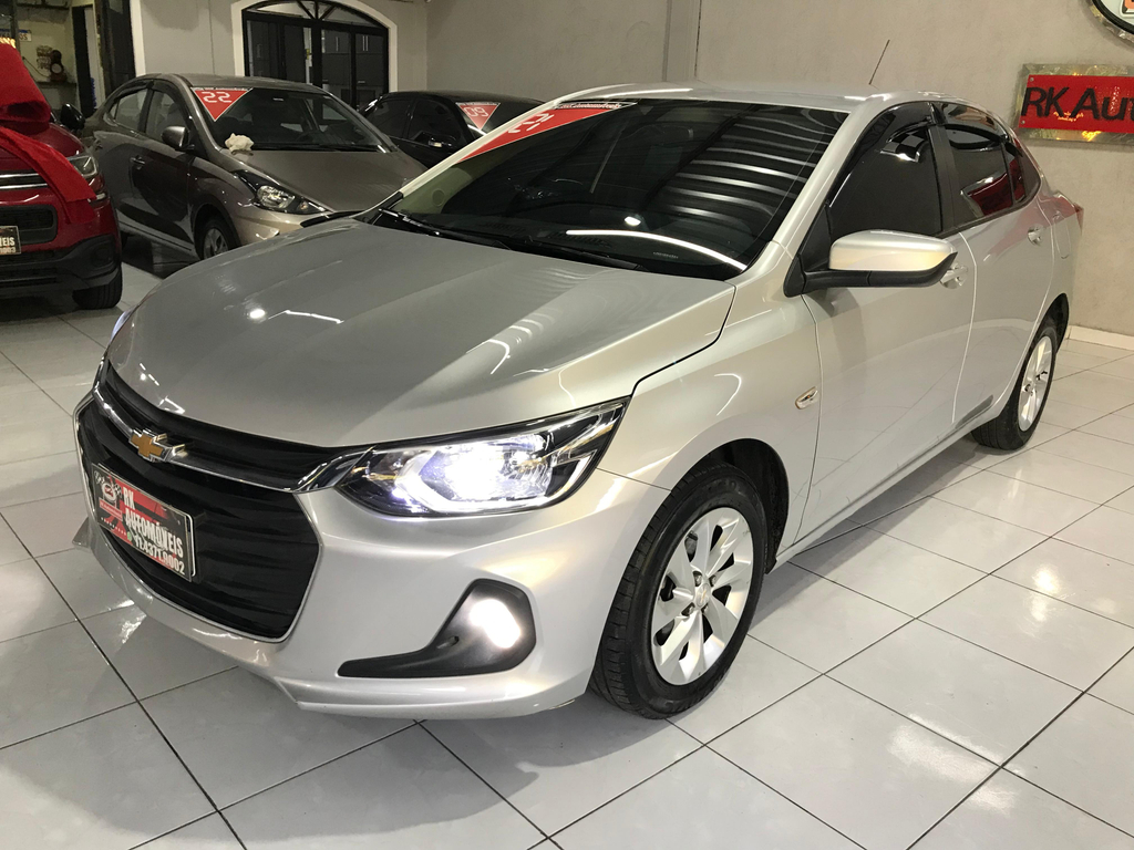 Chevrolet Onix Sedan Prata