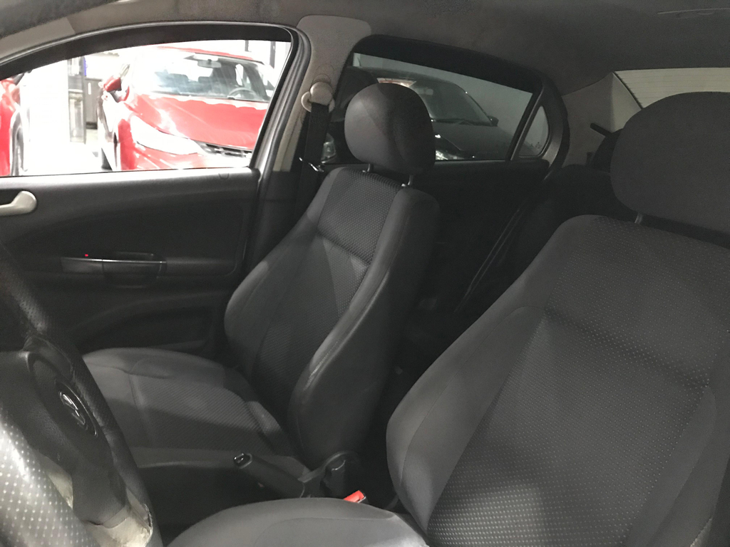 Volkswagen Voyage Prata