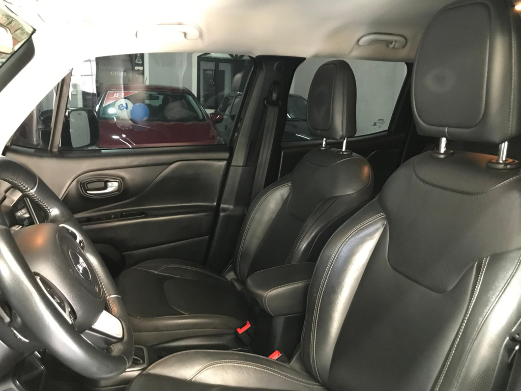Jeep Renegade Preto