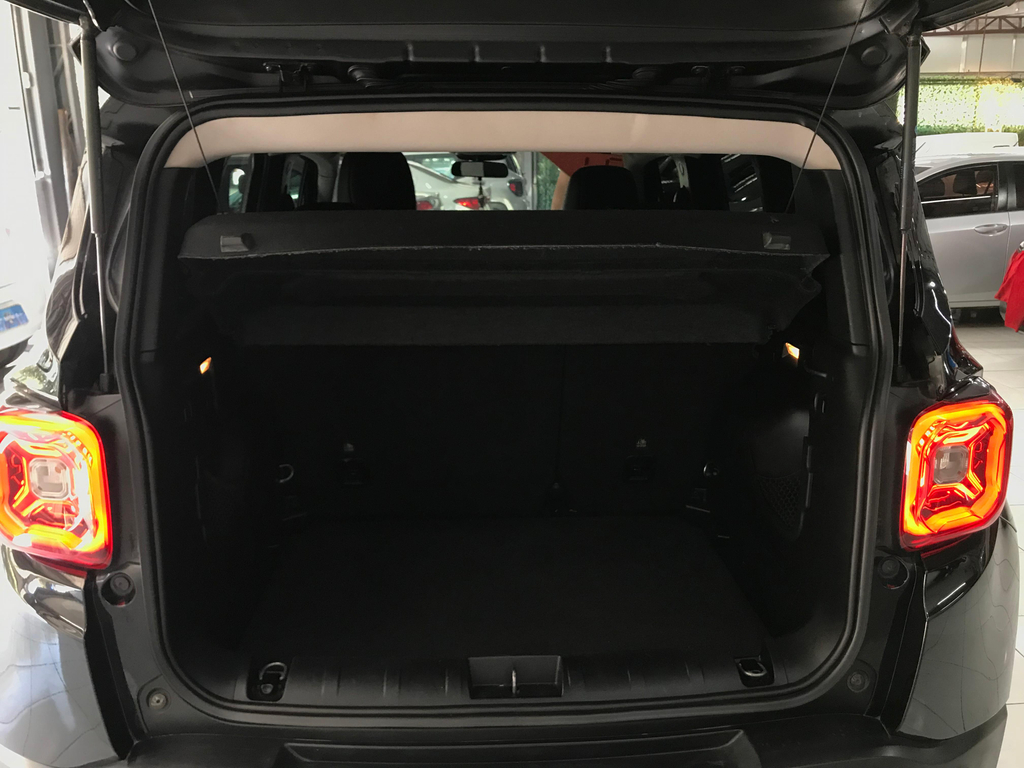 Jeep Renegade Preto
