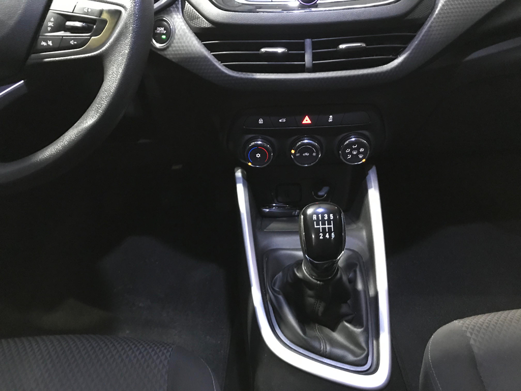 Chevrolet Onix Prata