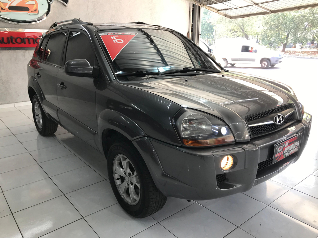 Hyundai Tucson Cinza