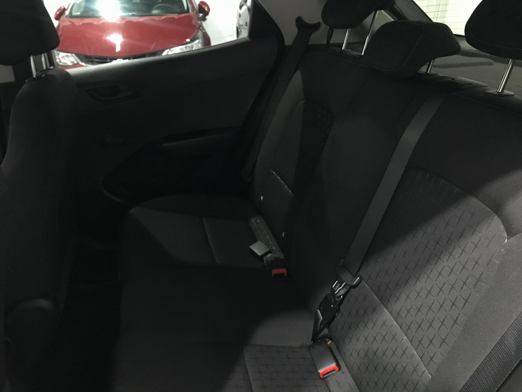 Hyundai HB20 Prata