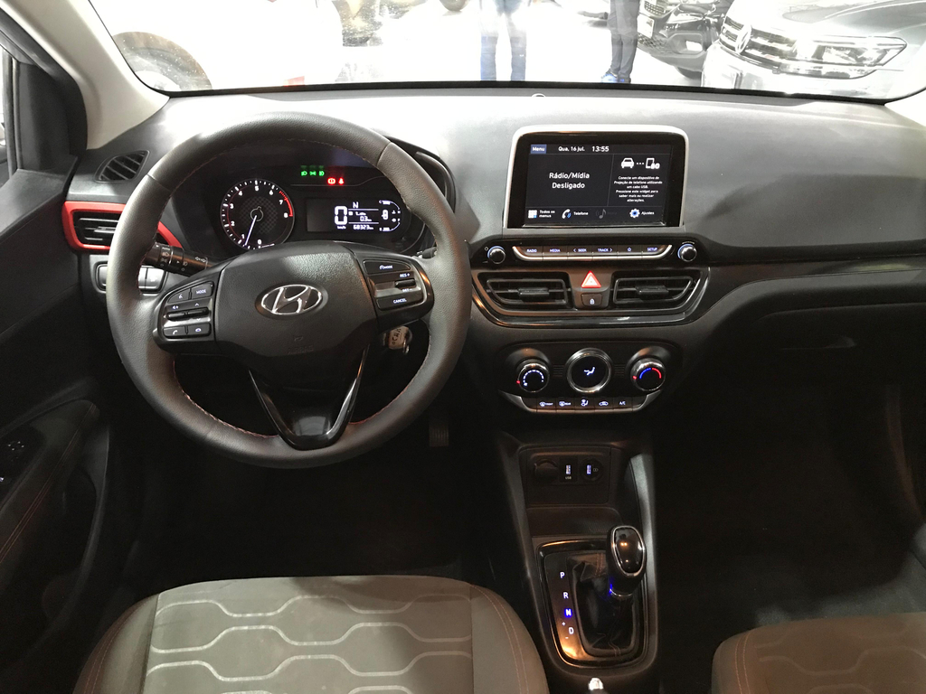Hyundai HB20X Prata