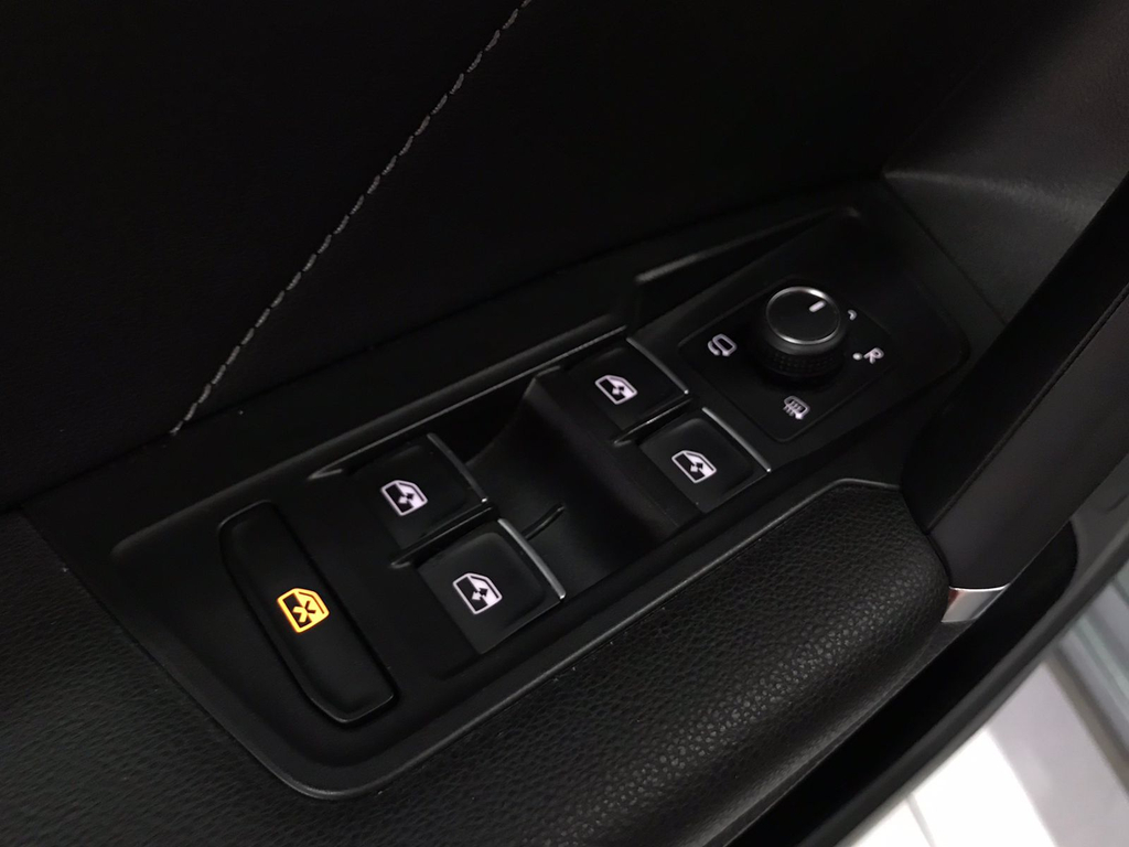 Volkswagen Tiguan Cinza
