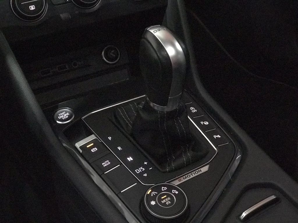 Volkswagen Tiguan Cinza