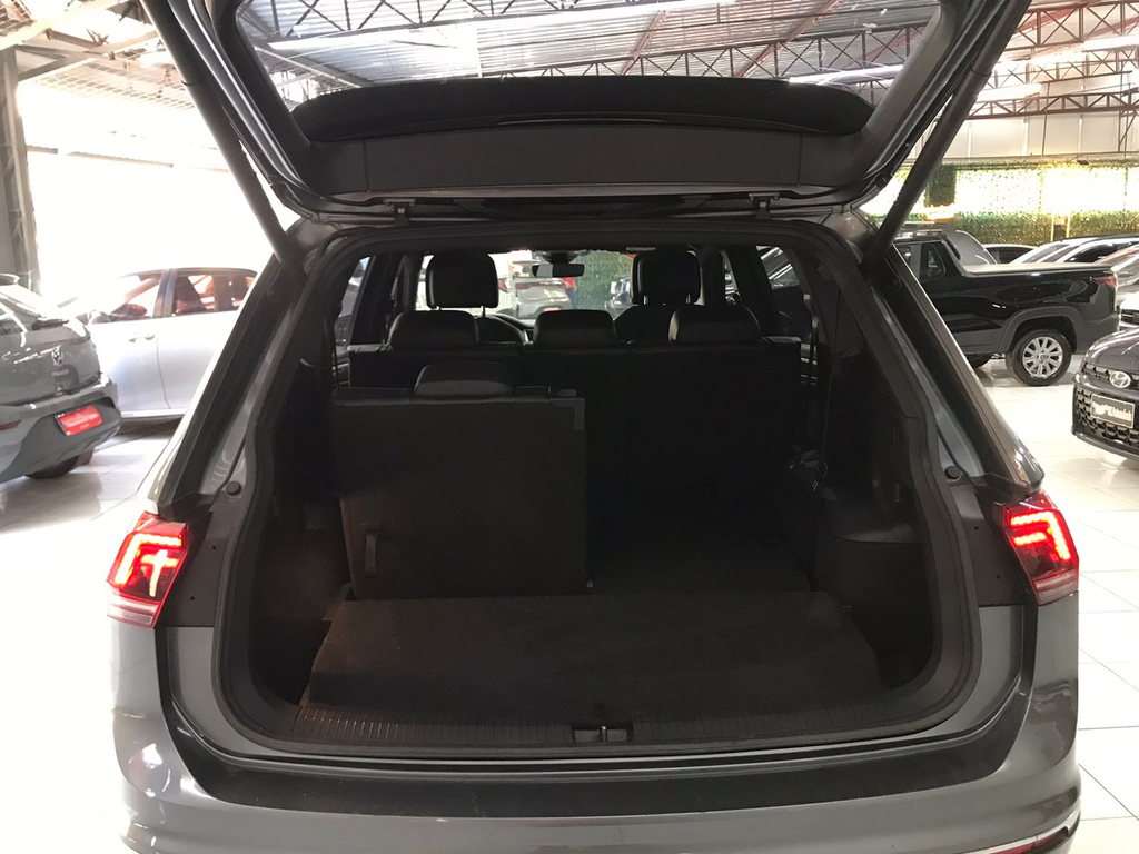 Volkswagen Tiguan Cinza