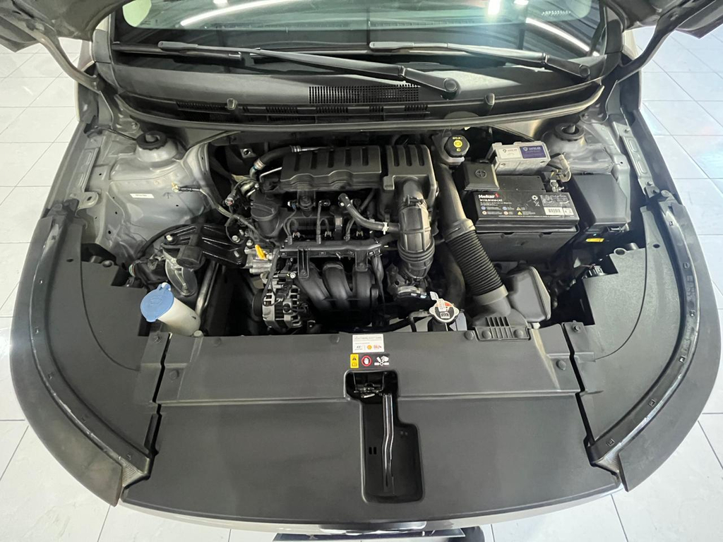 Hyundai HB20 Prata