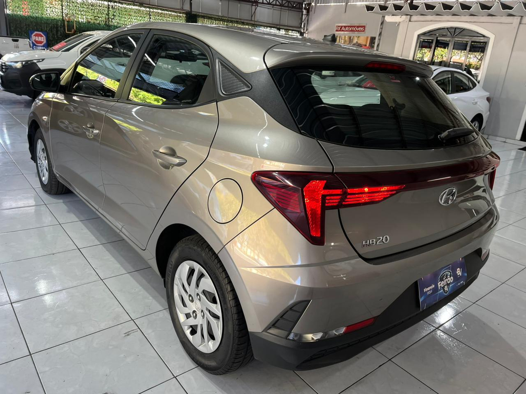 Hyundai HB20 Prata