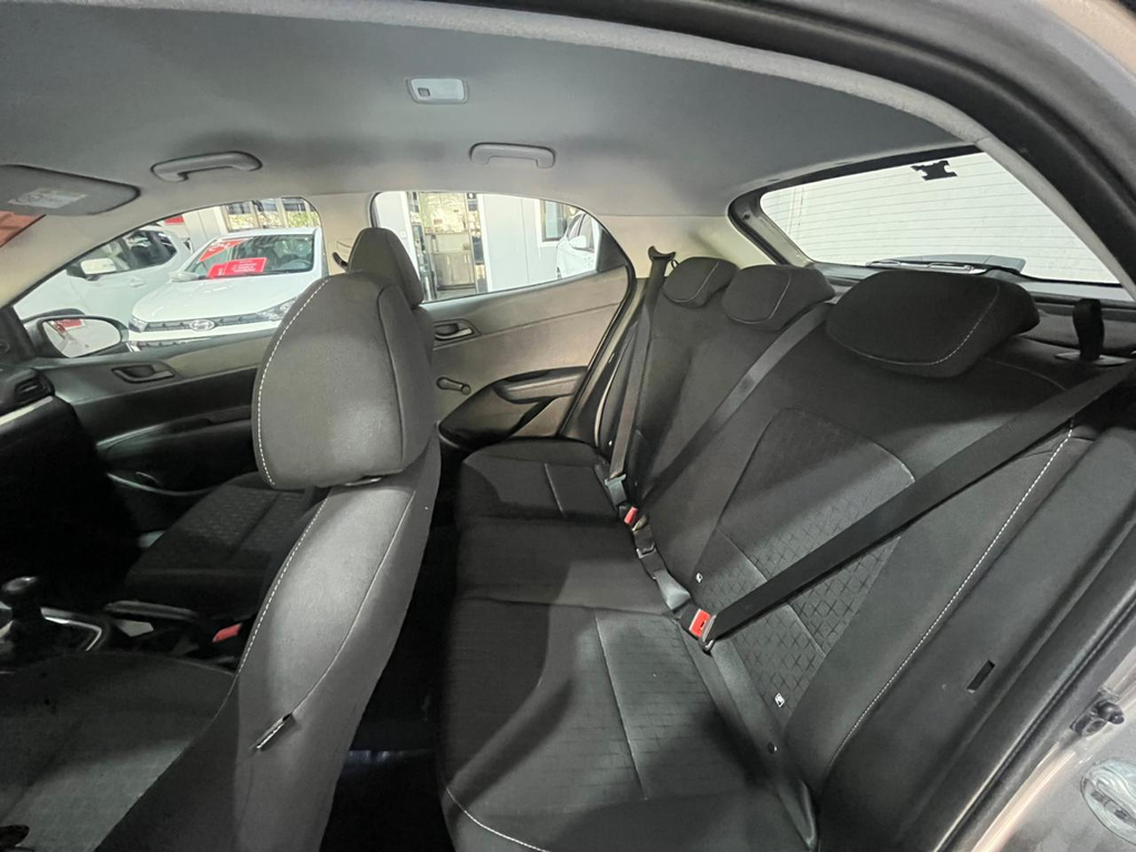 Hyundai HB20 Prata