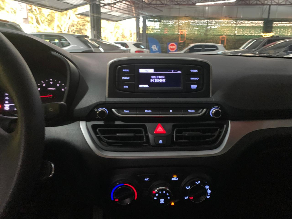 Hyundai HB20 Prata