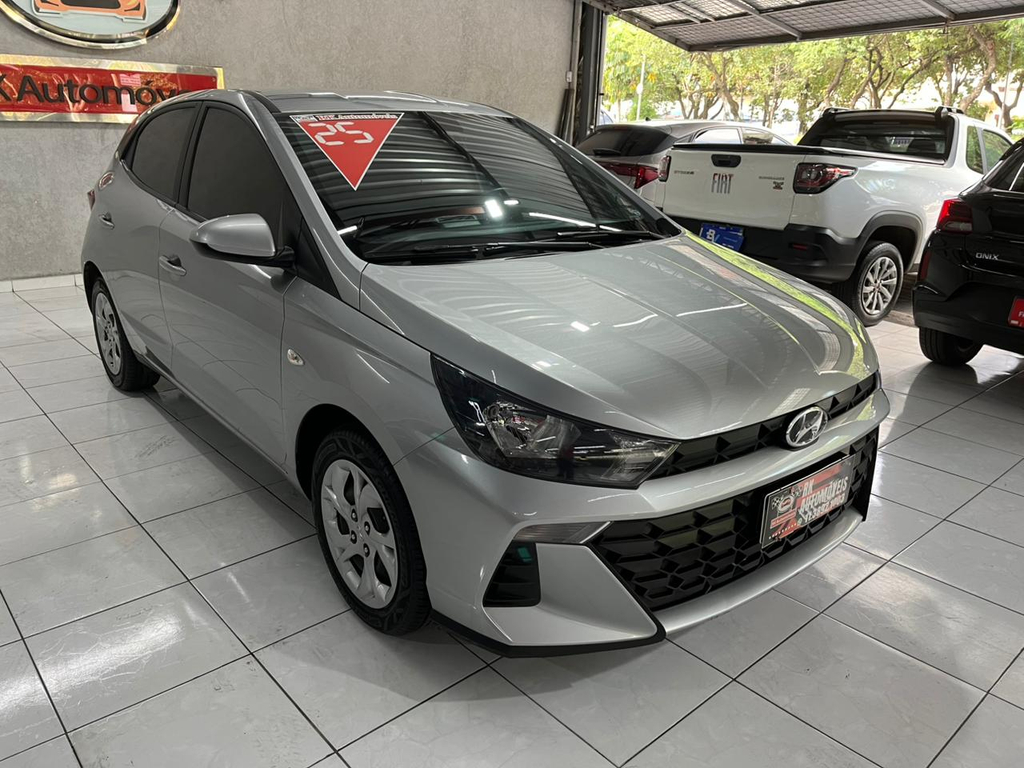 Hyundai HB20 Prata