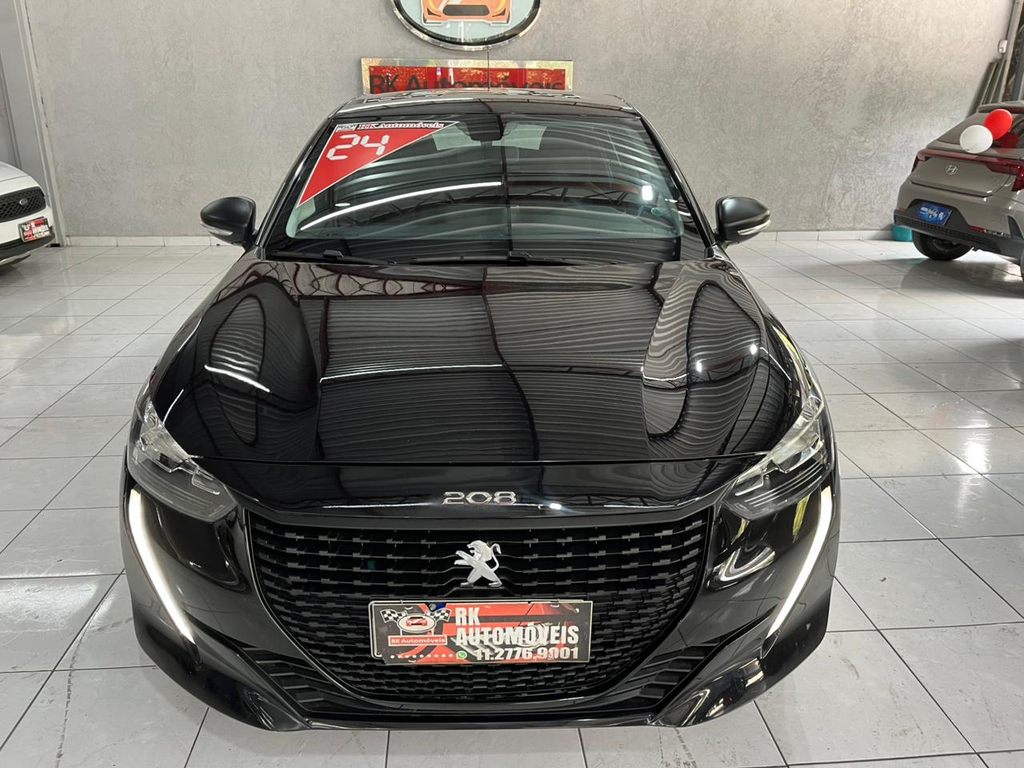 Peugeot 208 Preto