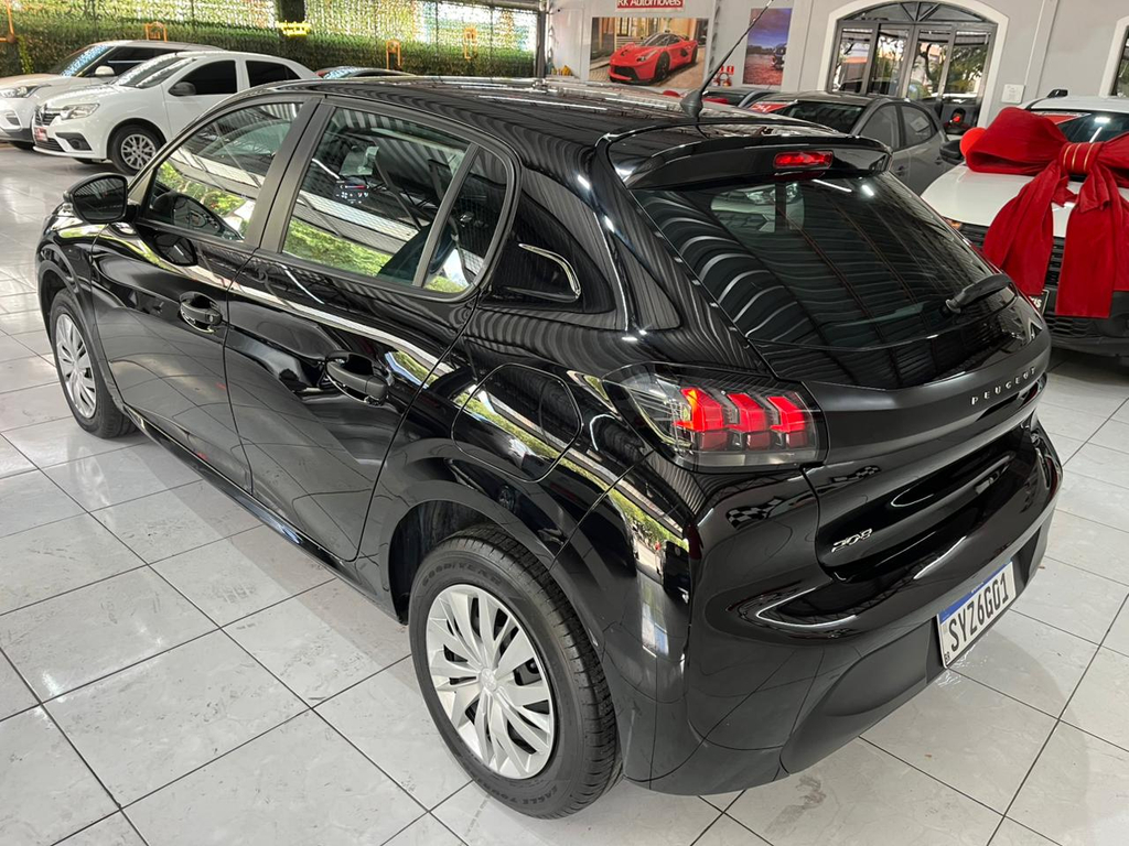 Peugeot 208 Preto