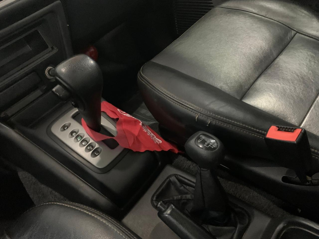 Mitsubishi Pajero TR4 Preto