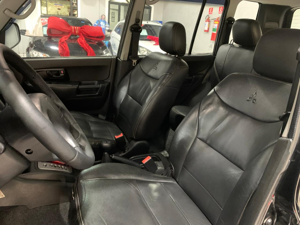 Mitsubishi Pajero TR4 Preto