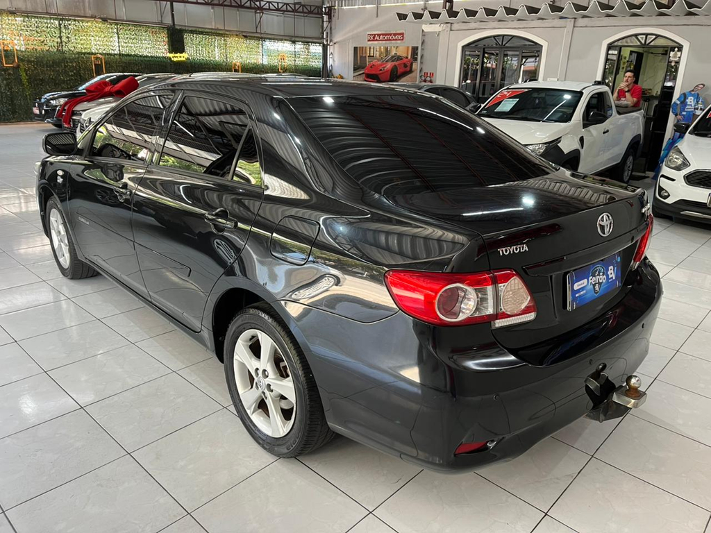 Toyota Corolla Preto