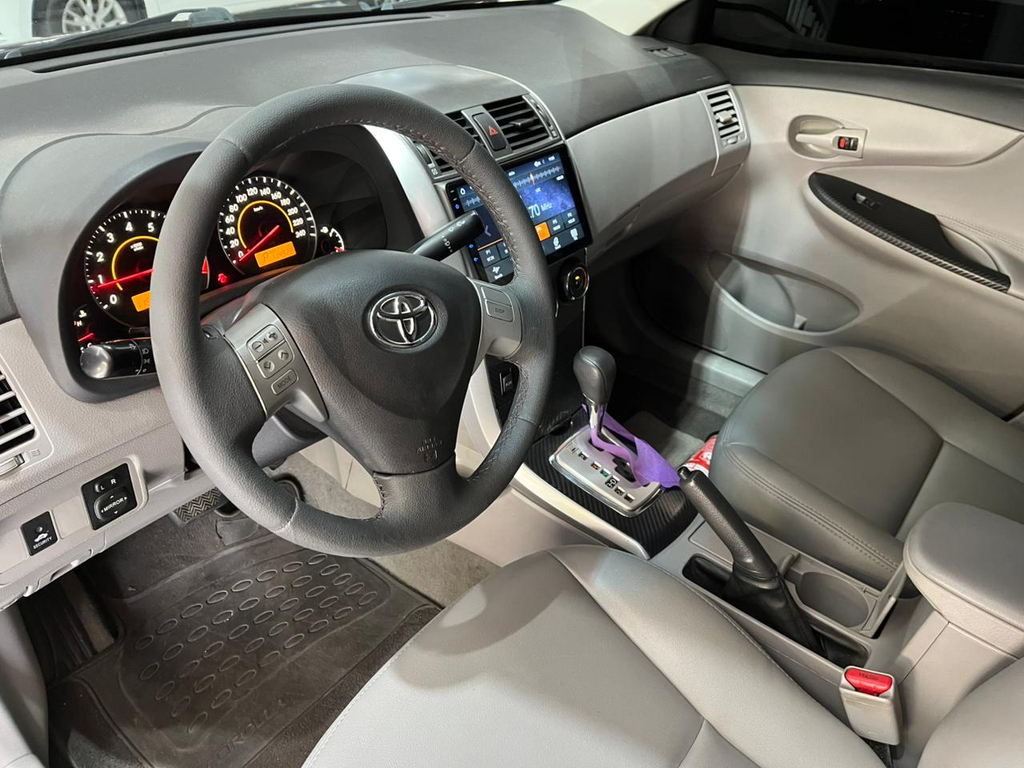 Toyota Corolla Preto