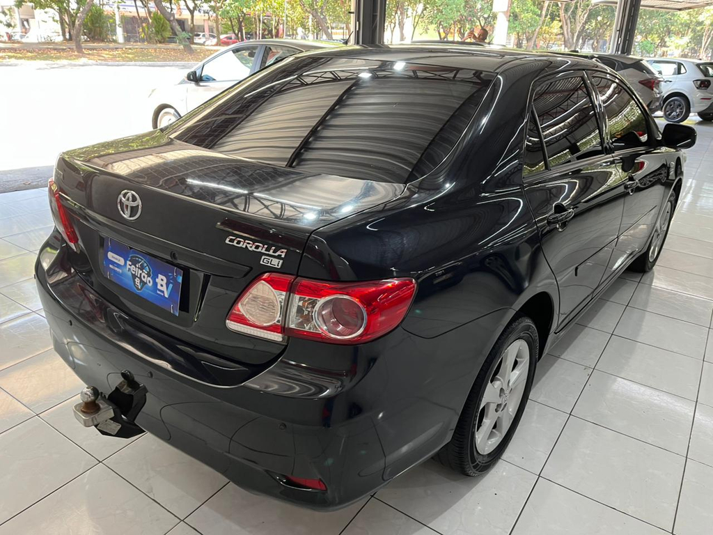 Toyota Corolla Preto