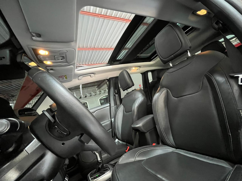 Jeep Renegade Preto