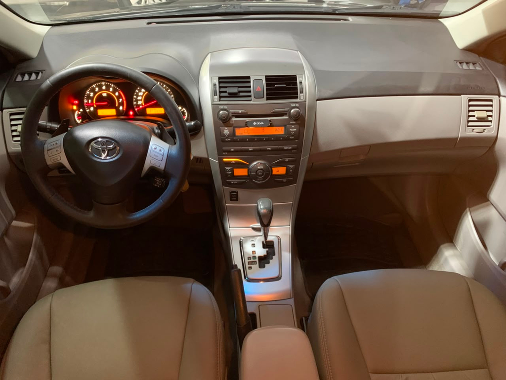 Toyota Corolla Preto
