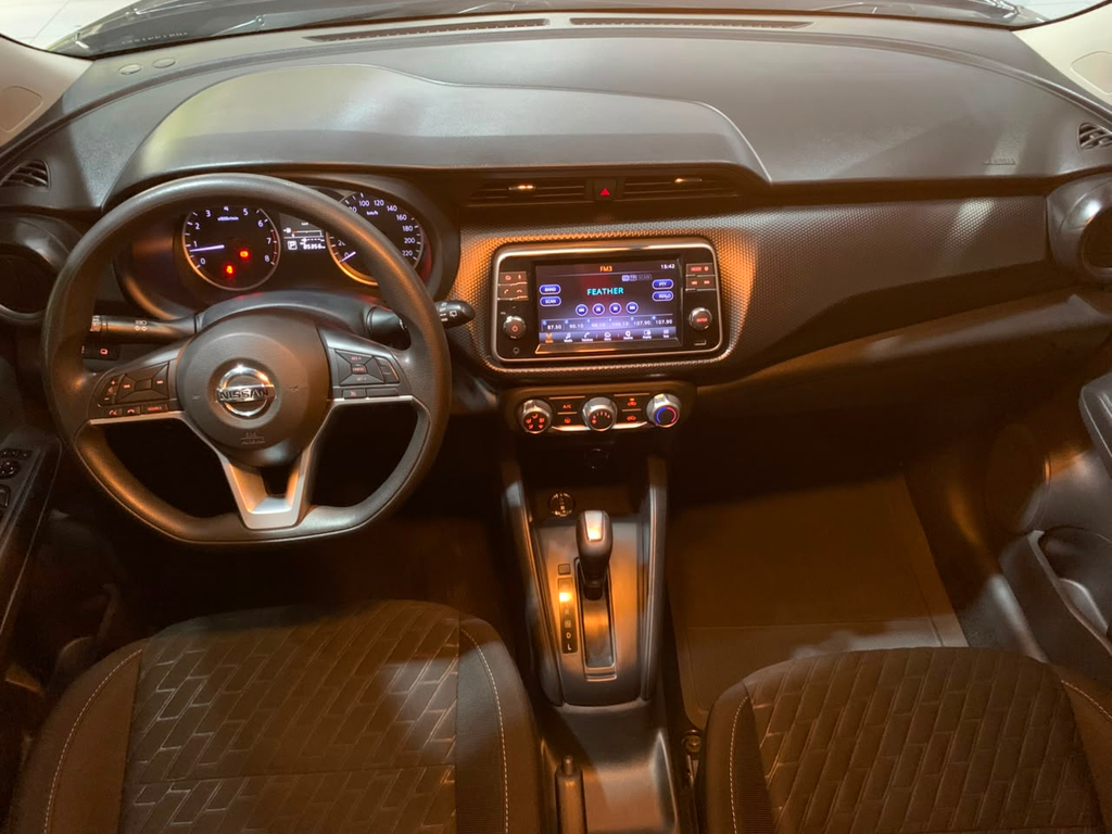 Nissan Kicks Preto
