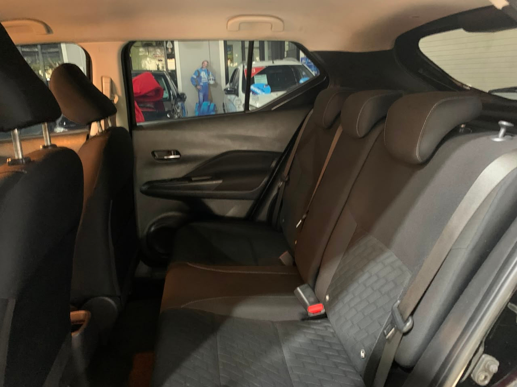 Nissan Kicks Preto