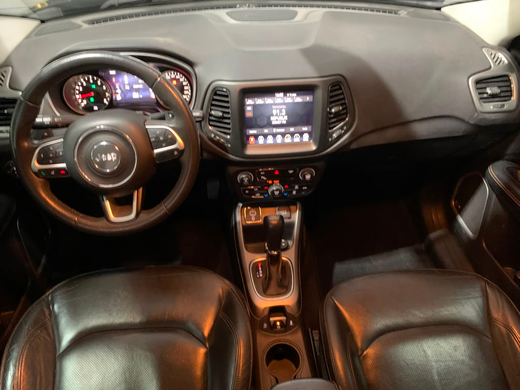 Jeep Compass Preto