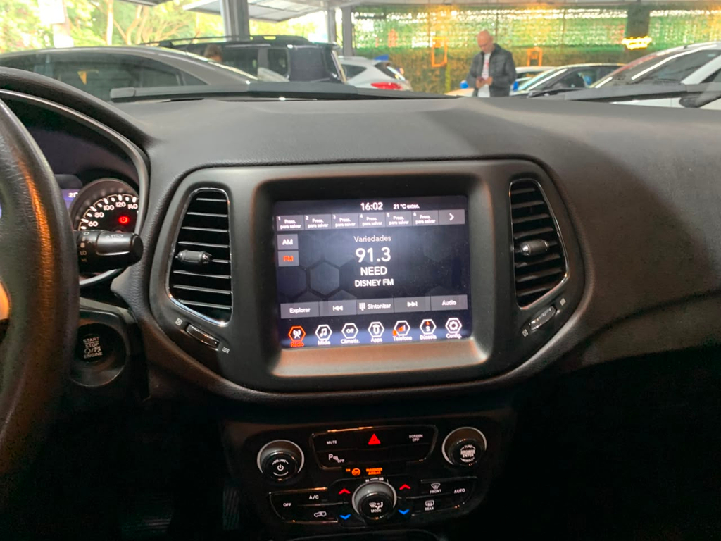 Jeep Compass Preto