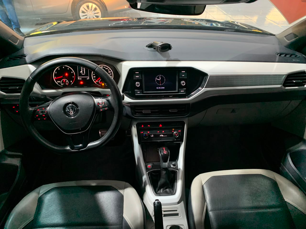 Volkswagen T-Cross Preto