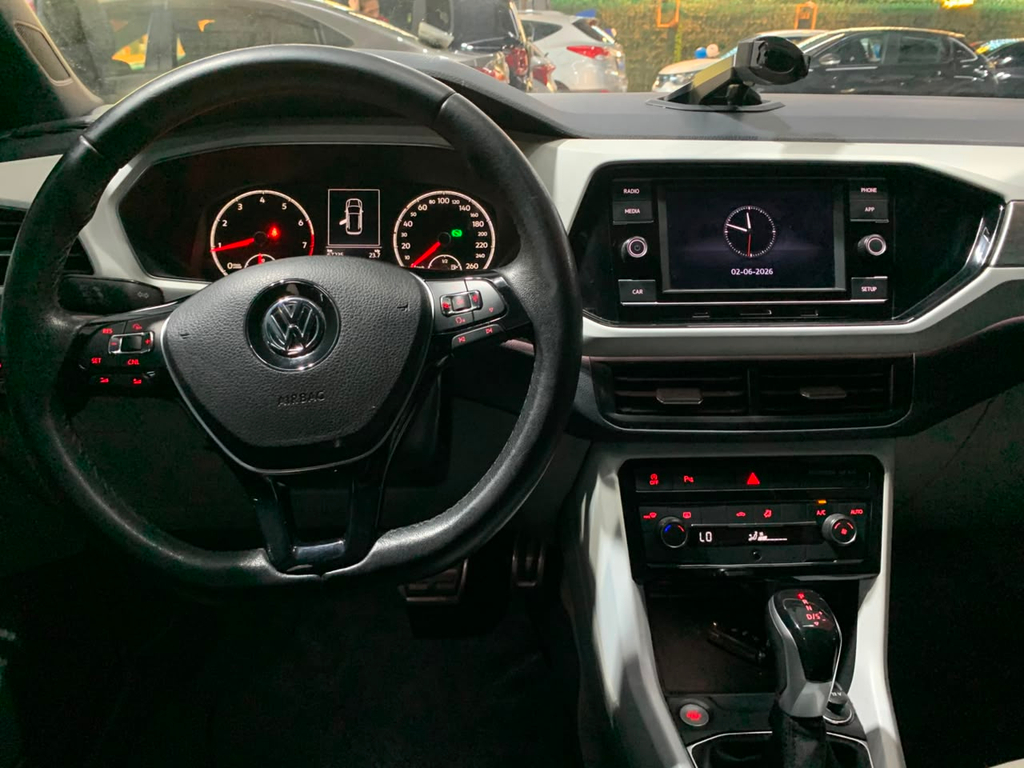Volkswagen T-Cross Preto