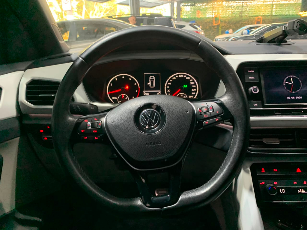 Volkswagen T-Cross Preto