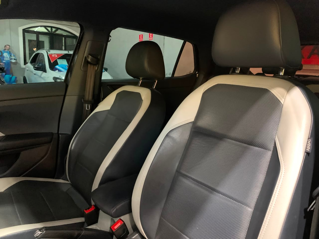 Volkswagen T-Cross Preto